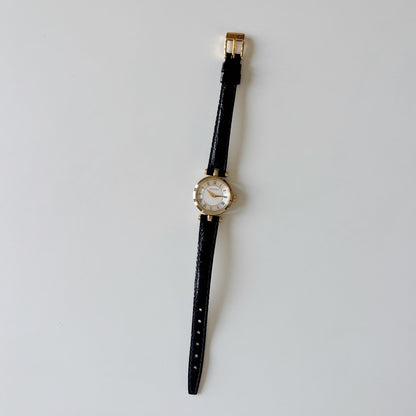 Gucci 1990s Round Dial Gold Plated Watch