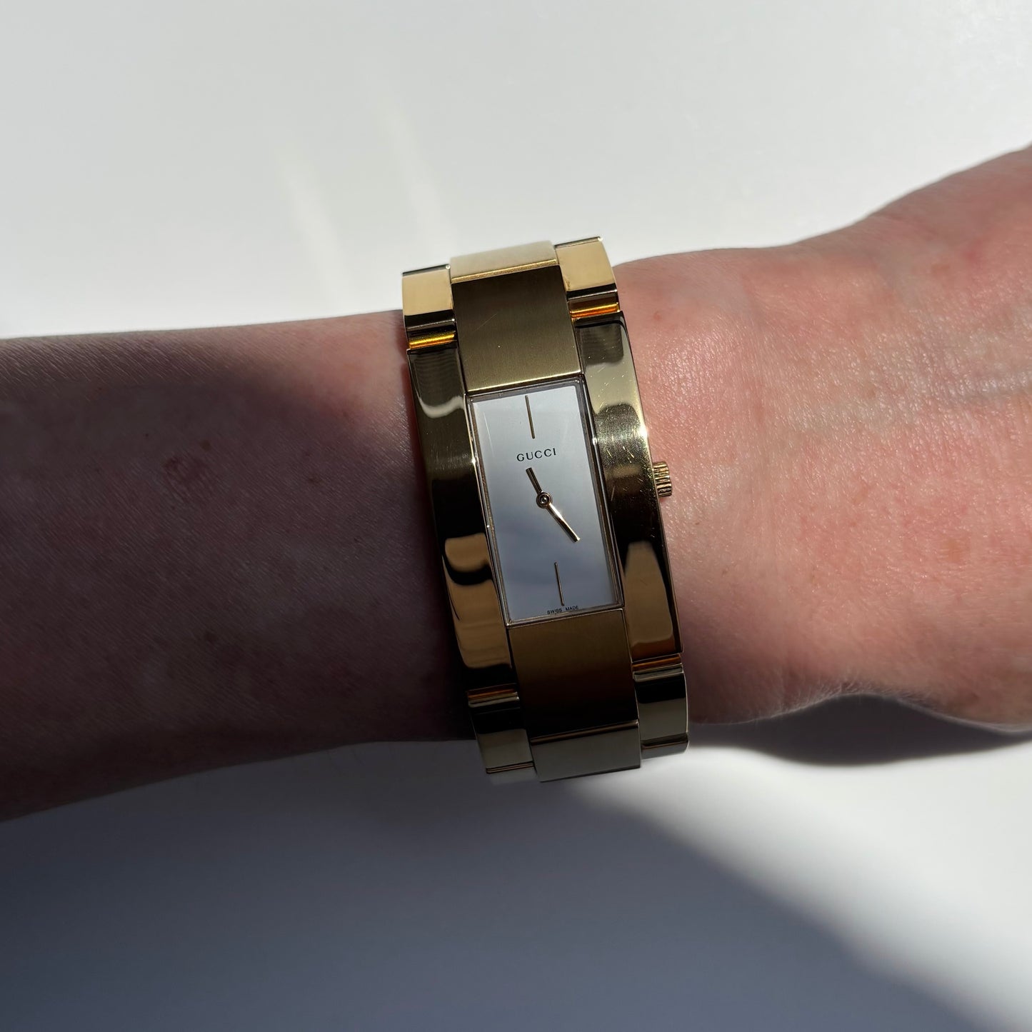 Gucci 1990s Gold Plated Watch (Large)