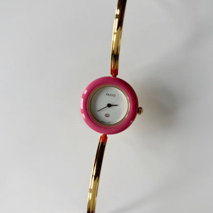 Gucci 1990s Interchangeable Bezel Gold Plated Bangle Watch with 12 bezels, case
