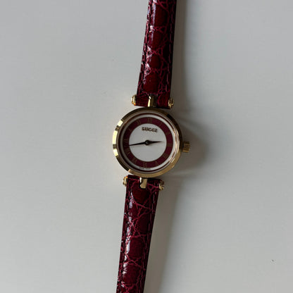 Gucci 1990s Sherry Round Dial Gold Plated Watch