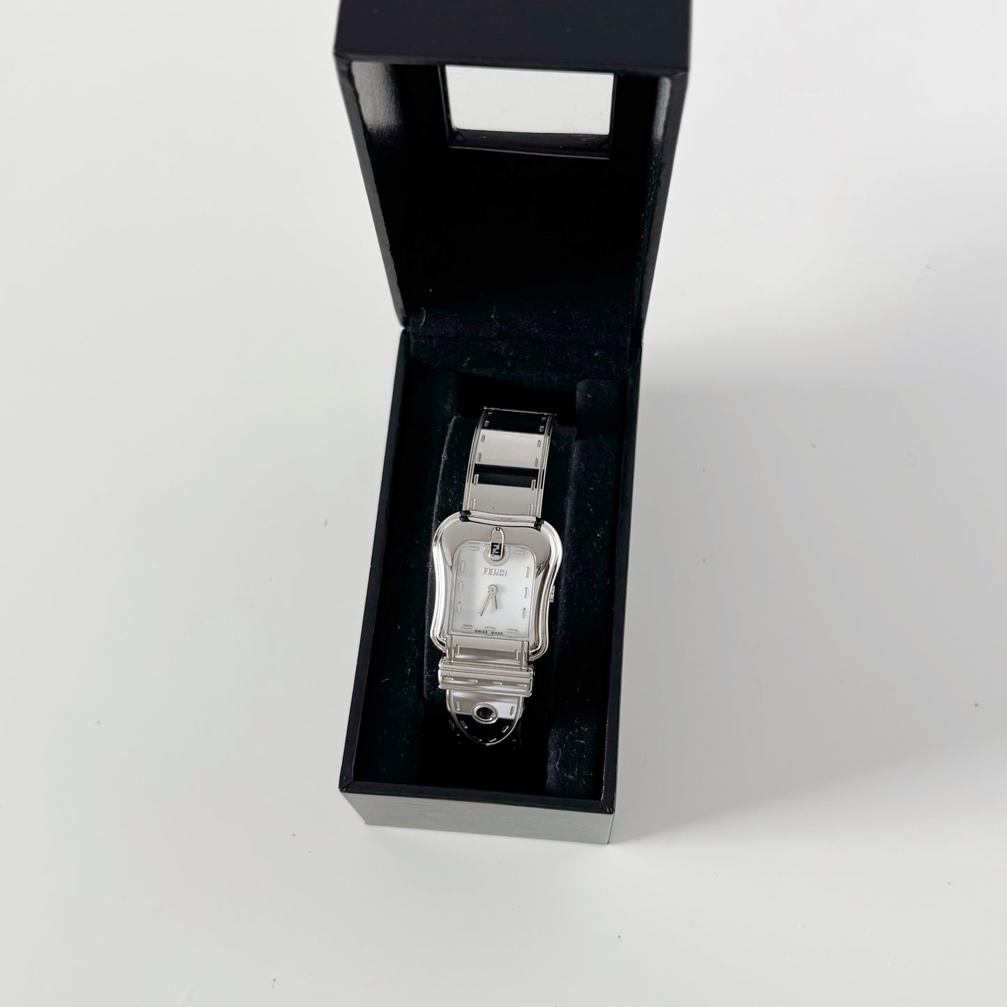 Fendi 1990s Seashell Dial Stainless steel Silver Buckle Watch