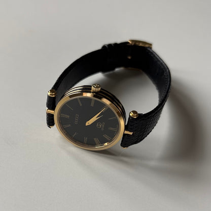 Gucci 1990s Black Round Dial Gold-Plated Sherry Watch (Large)