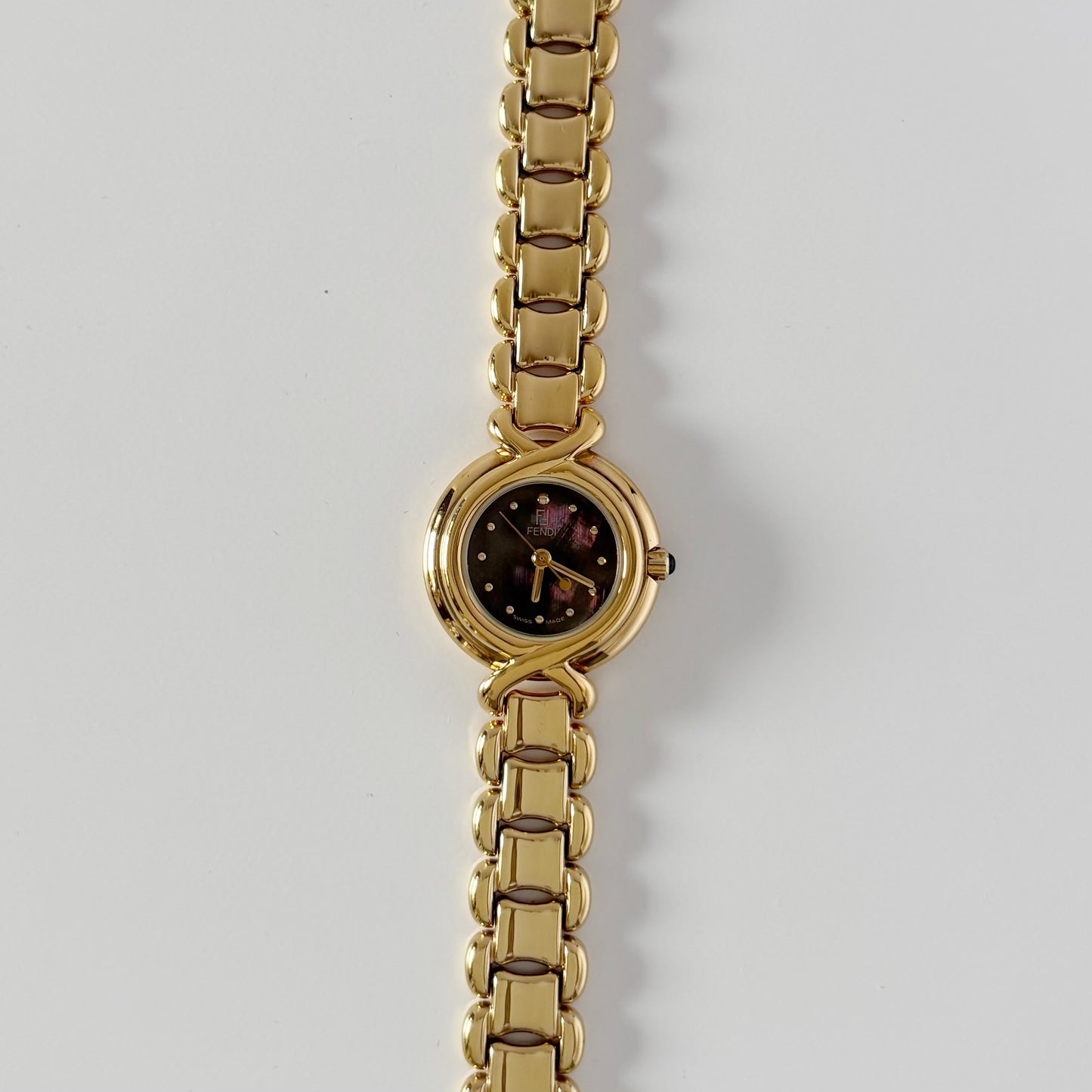 Fendi 1990s Seashell Round Dial Gold Plated Watch