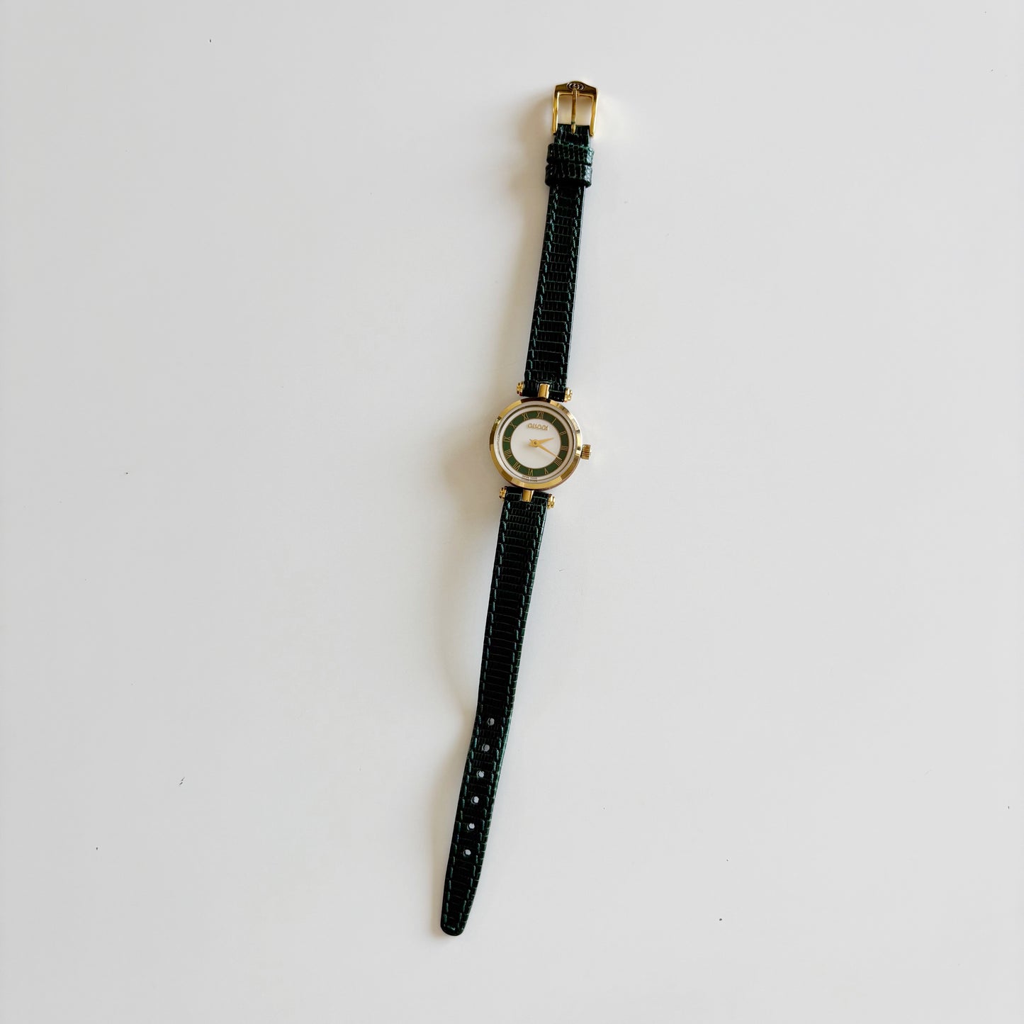 Gucci 1990s Sherry Round Dial Gold Plated Watch