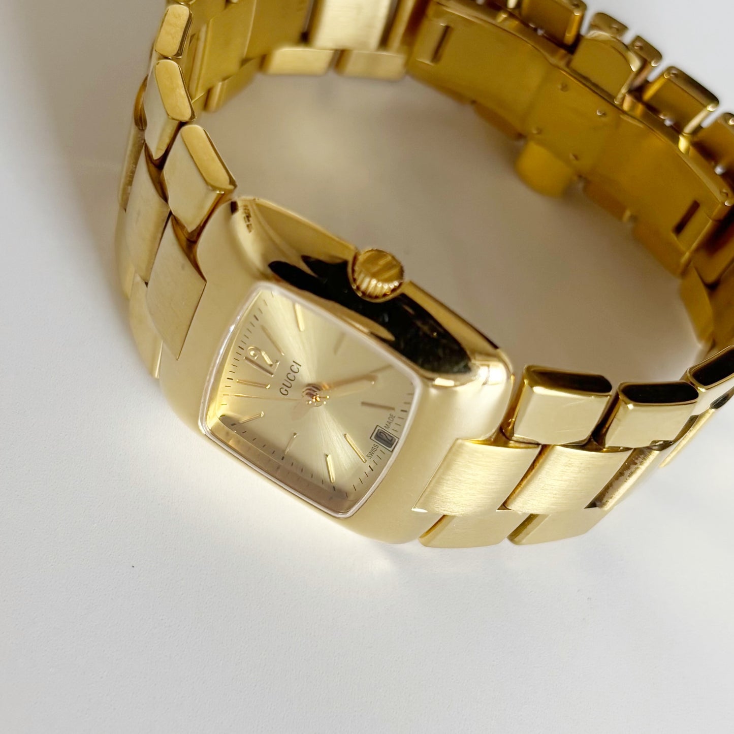 Gucci 1990s Date Gold Dial Gold Plated Watch